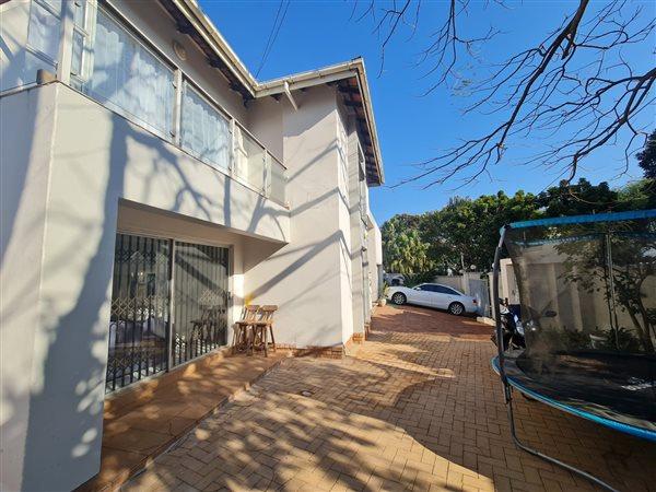 4 Bedroom Property for Sale in Sunningdale Western Cape